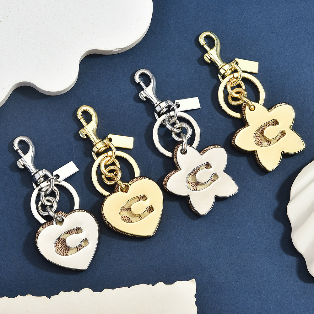 Initial C Monogram Bag Charm K - огляд і ціна Monogram Keychain Leather