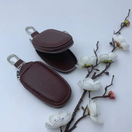 Monogram Print PU Leather Car  - огляд і ціна Monogram Keychain Leather