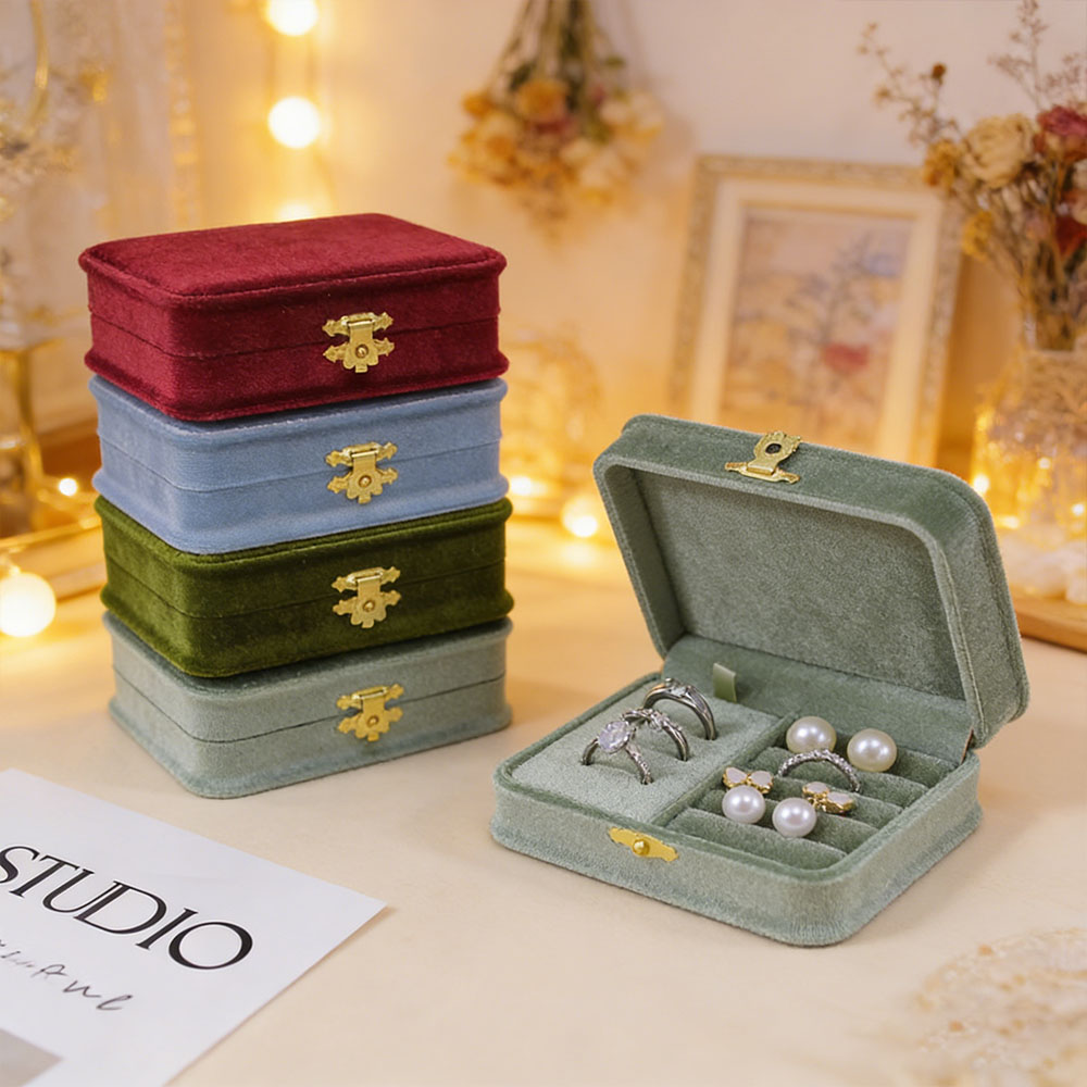 Personalized velvet jewelry bo - огляд і ціна Personalized Name Box