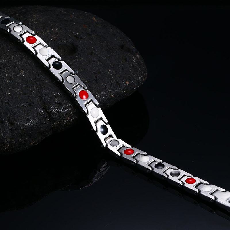 Vinterly Magnetic Bracelet Hea - огляд і ціна Coordinates Bracelet